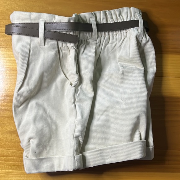 Cider high waisted belted corduroy zip button wide leg shorts ivory - Picture 5 of 7